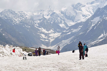 Chandigarh Manali 5 Days Tour